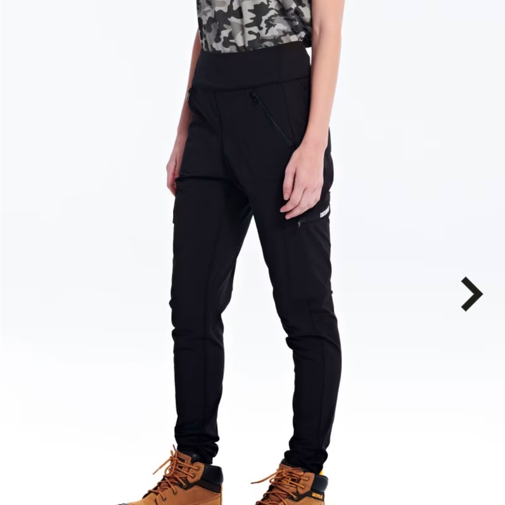 Black Carhart work leggings